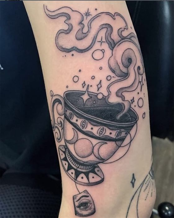 Teacup with rising smoke, fine line